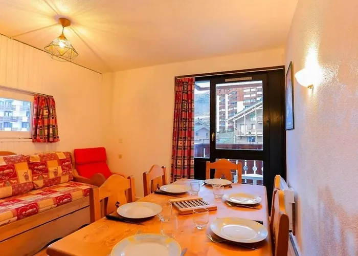 Apartment Cosy Avec Mezzanine A - 5 Pers, Aux Pieds, Equipements Complets - Fr-1-637-18 *